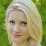 01-L-heidi-headshot
